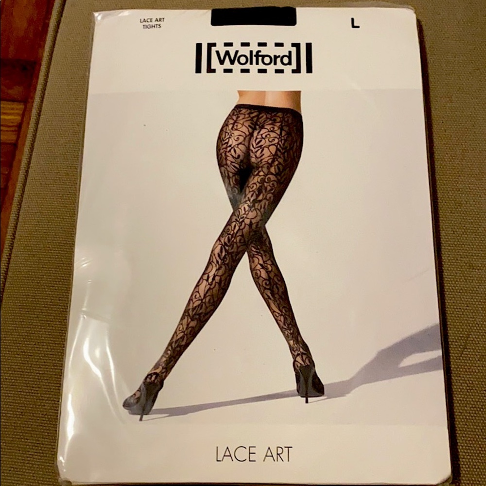 NWT! rare Wolford Lace Art tights in Large🖤🖤